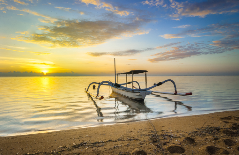 Balinese jukung boat ride