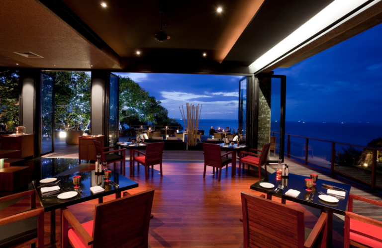 restaurants with a view phuket