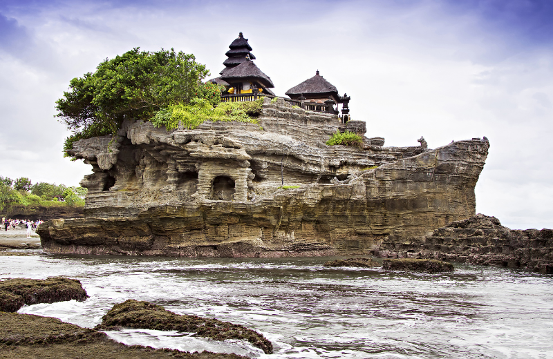 tanah lot temple canggu bali