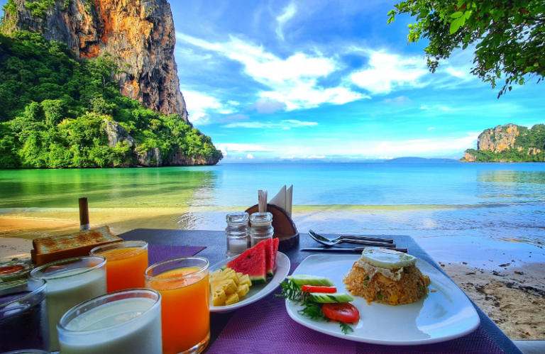 Krabi beachside dining