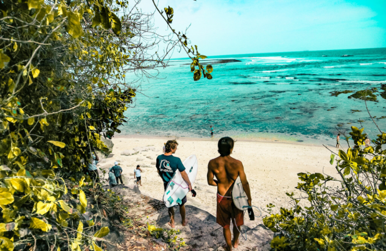 nusa dua surfing bali